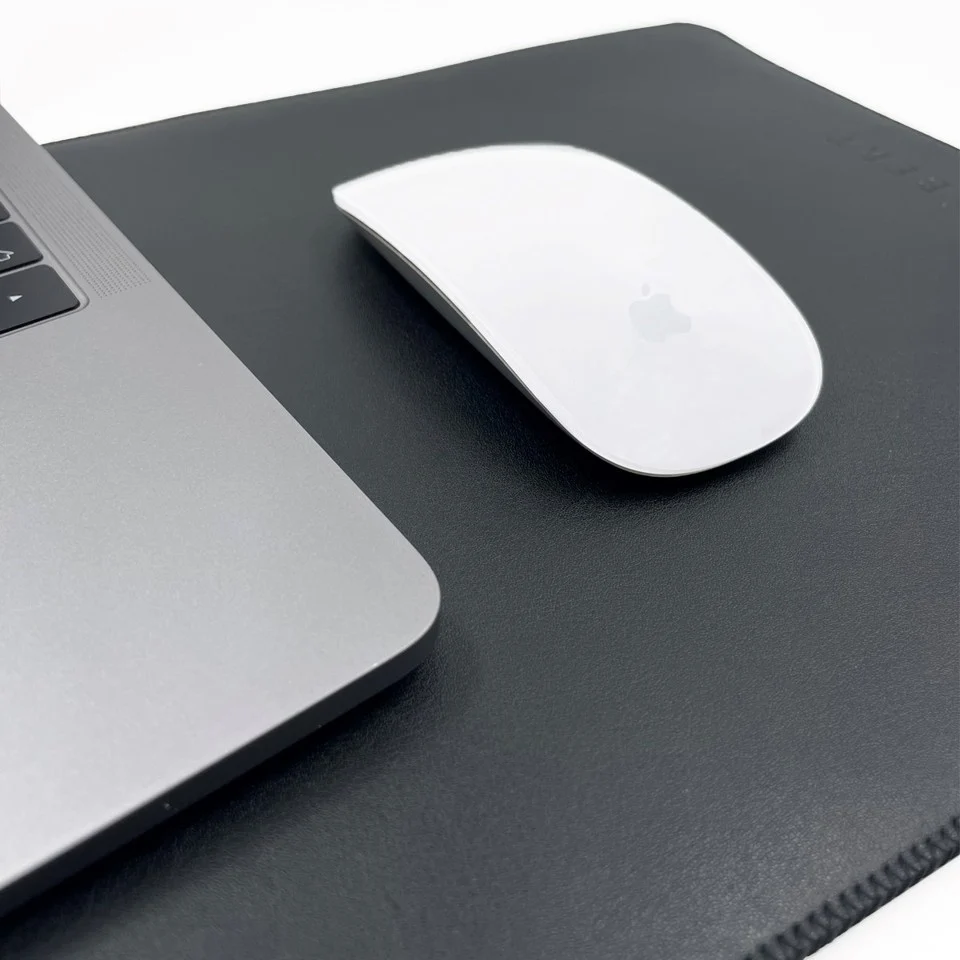 Philbert - Ultra Slim Sleeve - Black - MacBook 14”/15” - 2019-2023