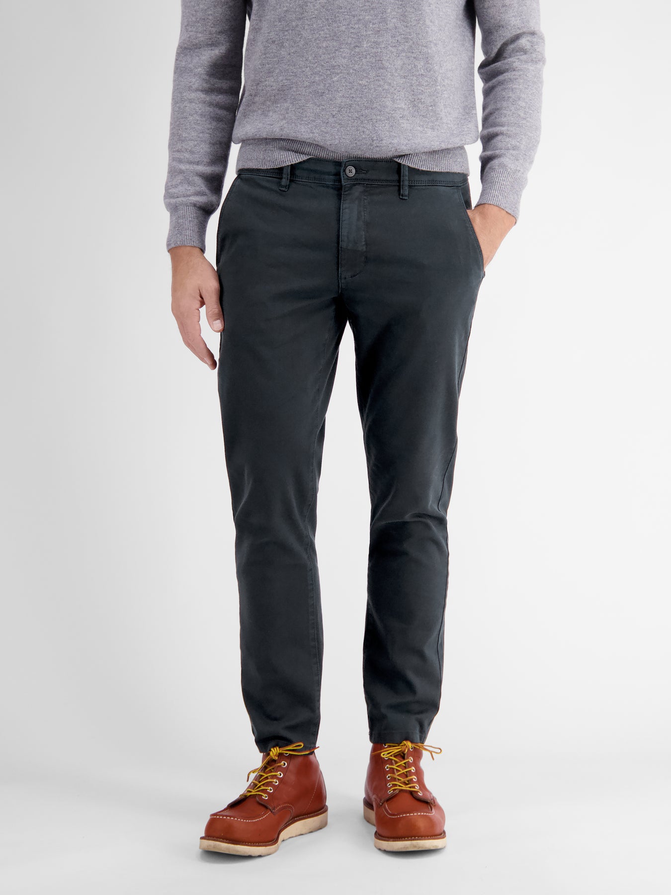 Chino mit Microstruktur, SLIM FIT