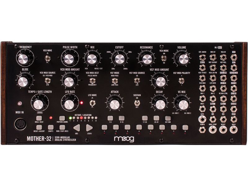 Moog Synthesizer MOTHER-32 Semimodularer analoger Synthesizer