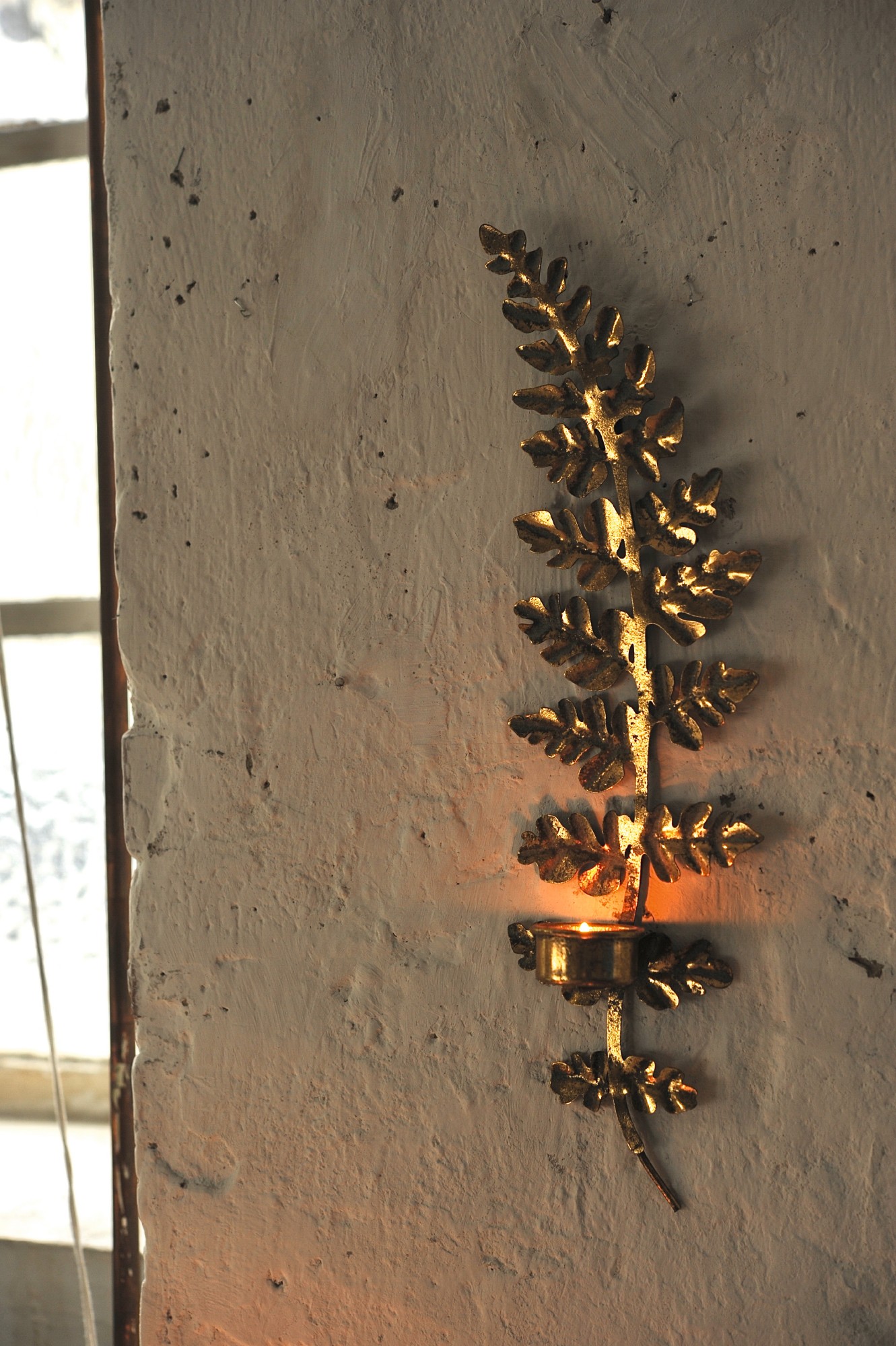 Wand-Teelichthalter 'Farnblatt', antik gold, H 41,5 cm, B 12 cm, L 6 cm von fischer's lagerhaus