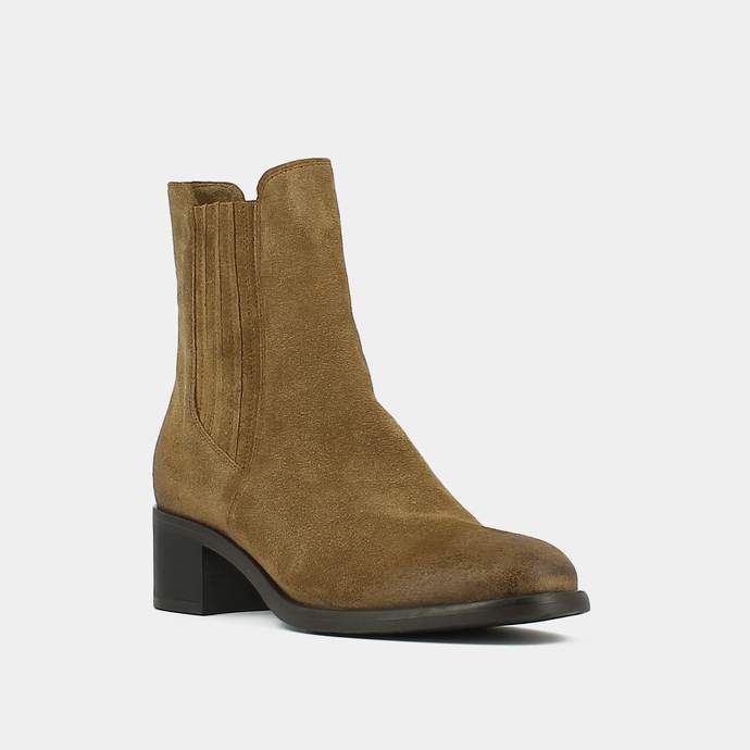 Boots à bouts ronds et petits talons  en croute taupe