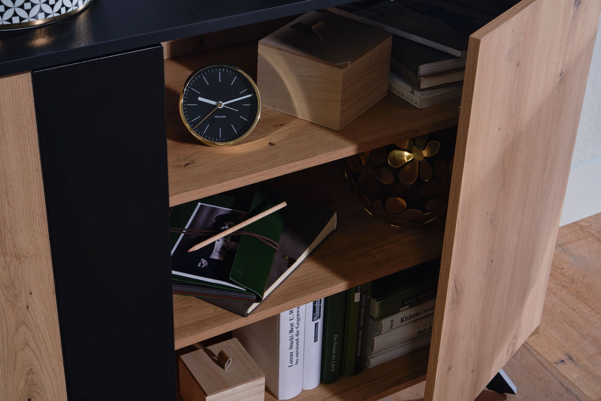 KADIMA DESIGN Eichedekor Standschrank, modernes Design, vielseitig für Wohnzimmer, Küche, Flur