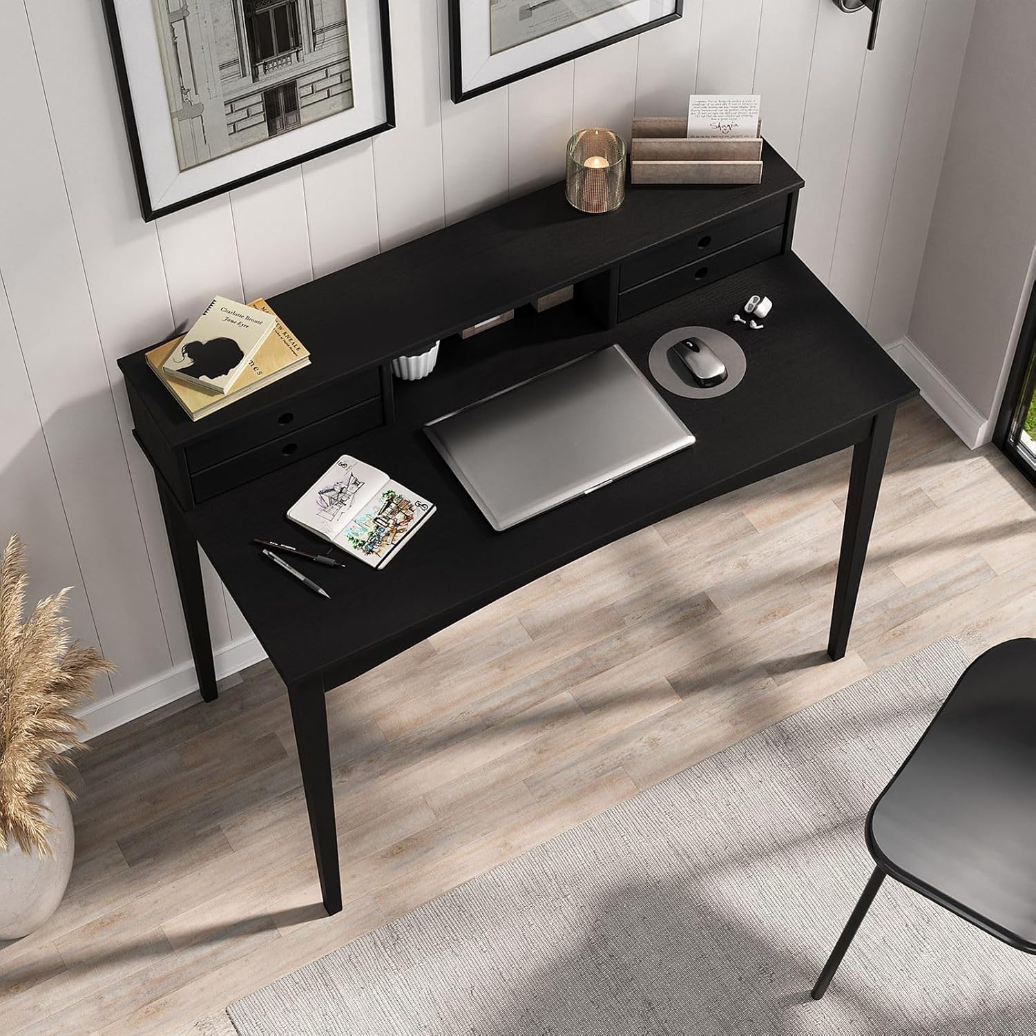 IDIMEX Schreibtisch Milano mit 4 Schubladen und 1 Fach schwarz - Bürotisch aus Kiefer Massivholz, PC-Tisch mit Stauraum für Büro und Home-Office