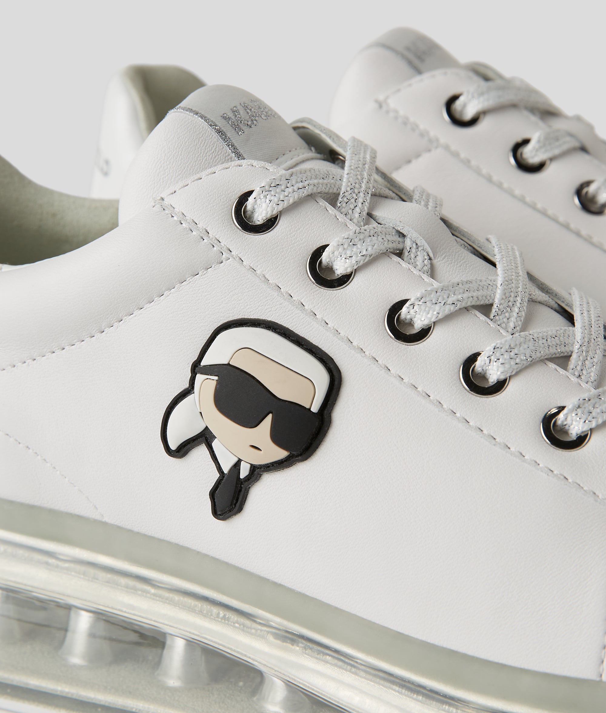 IKON NFT KAPRI KUSHION SNEAKERS