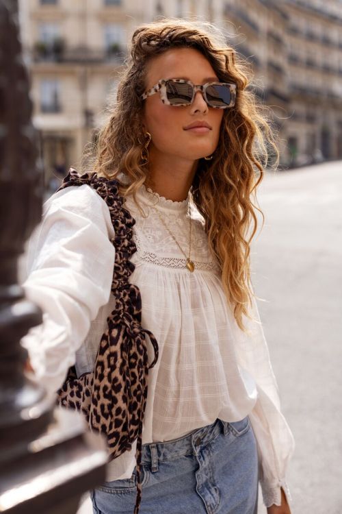 Witte top met tapes en embroidery