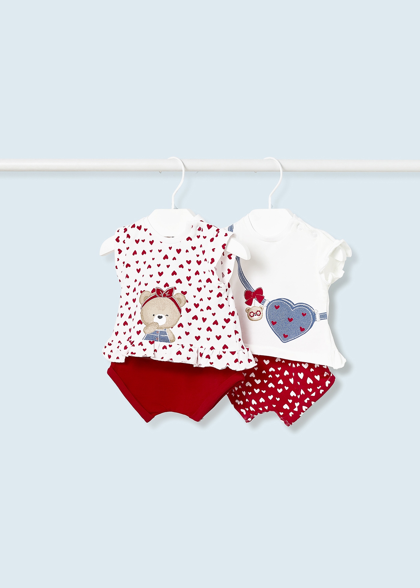 Conjunto de 4 peças em algodão sustentável para recém-nascidos