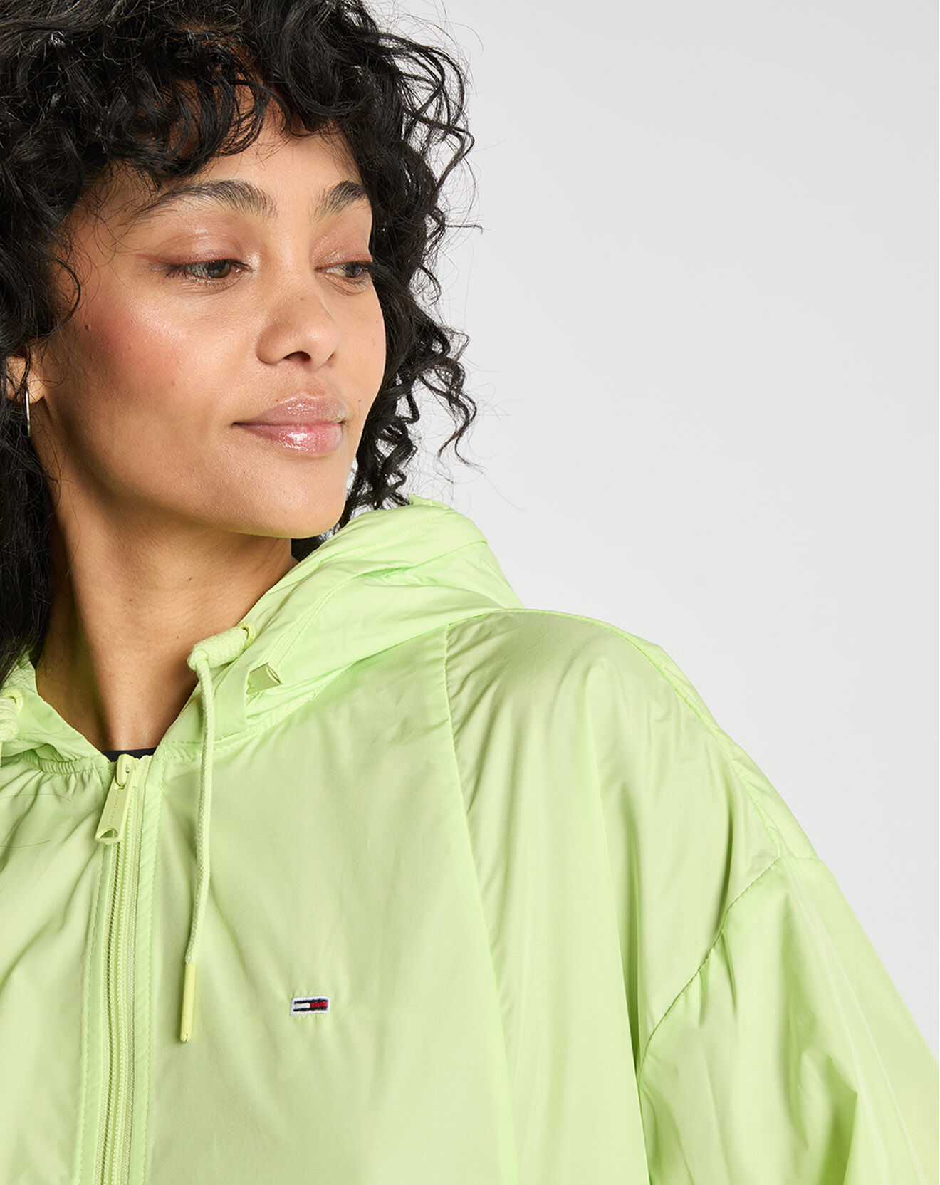 Tommy Jeans Coupe-vent yoke tape rib windbreaker vert anis