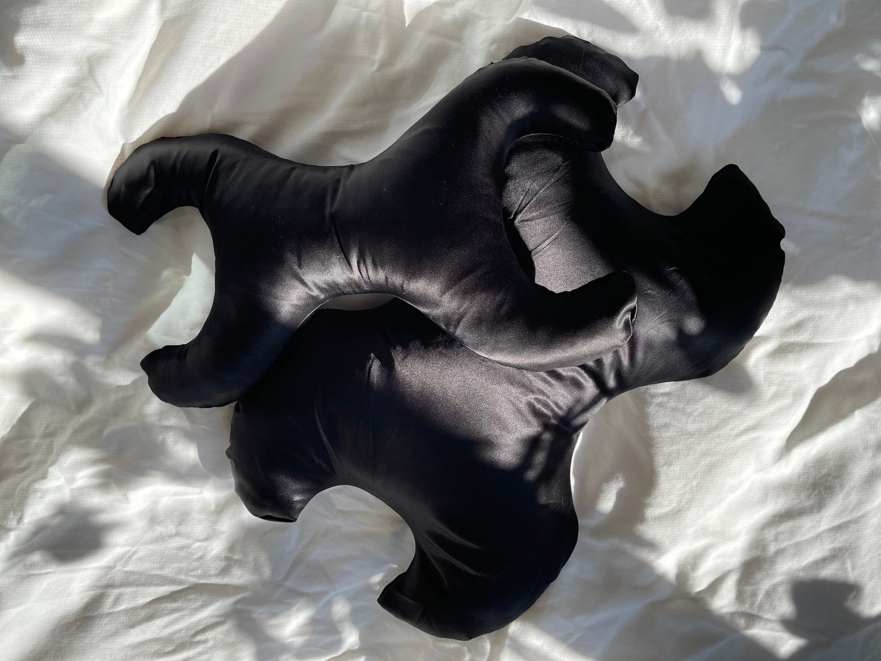 Save My Face Le Grand stor pude med 100 silkebetraek black