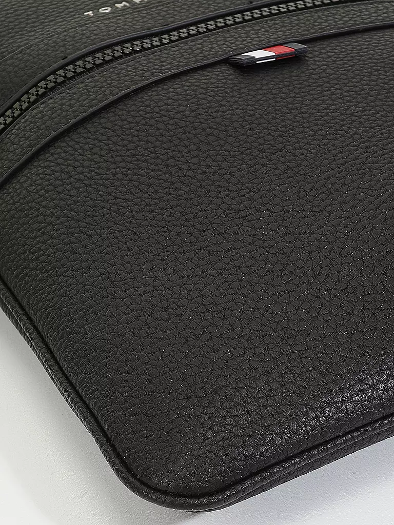 TOMMY HILFIGER Tasche - Crossbody Essential schwarz