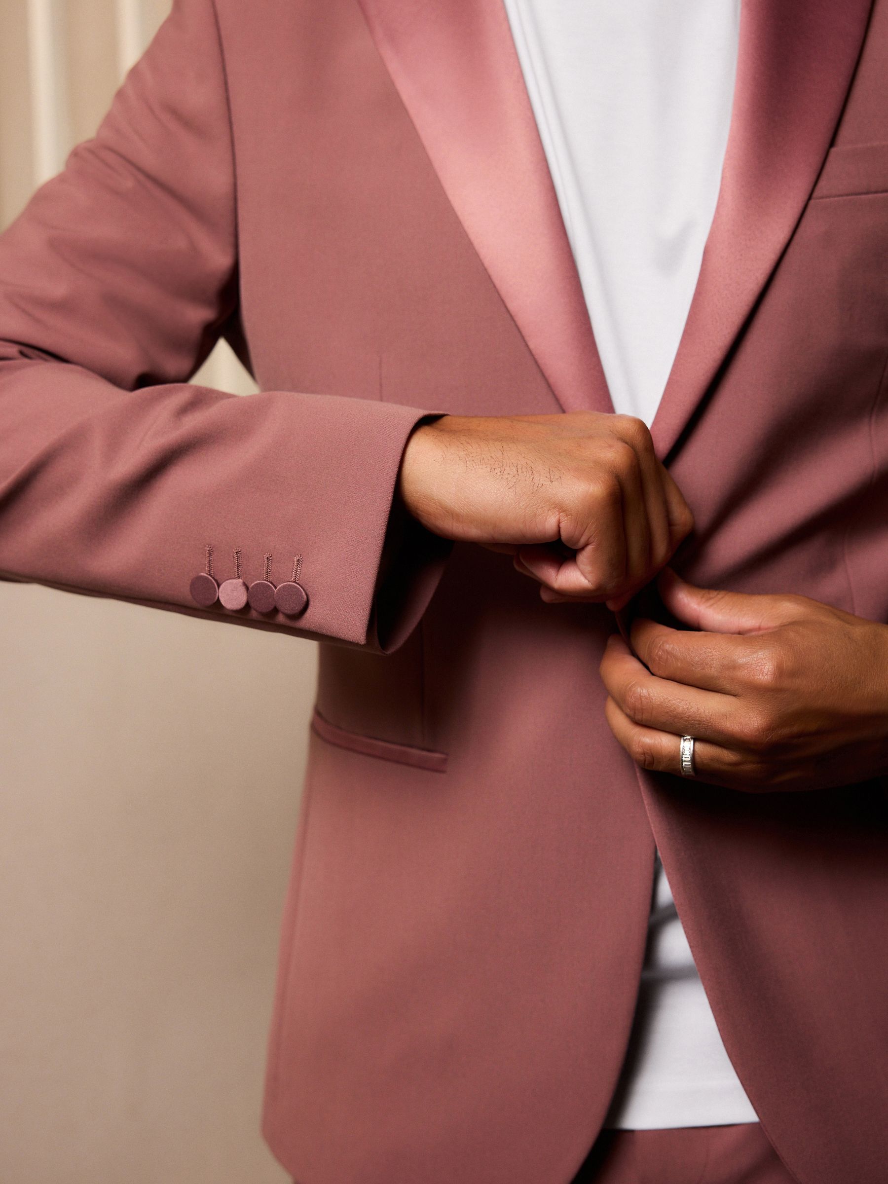 Roze - Slim fit smokingjasje