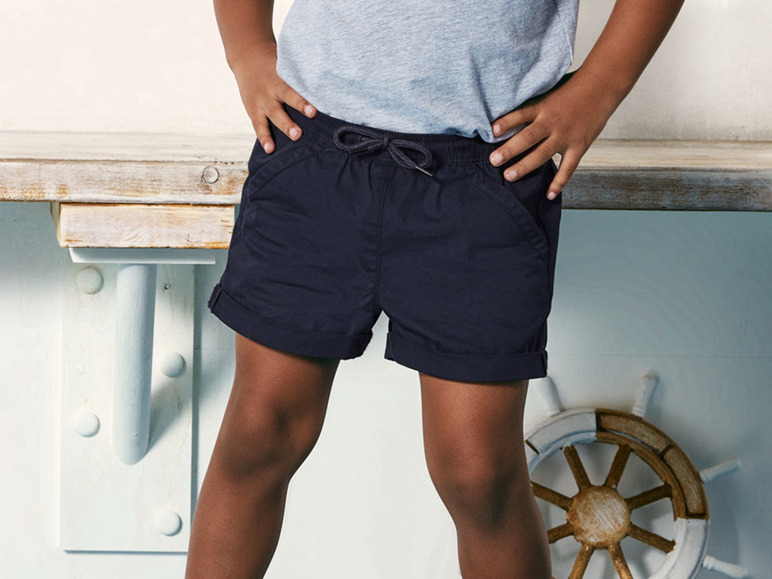 2 meisjes shorts