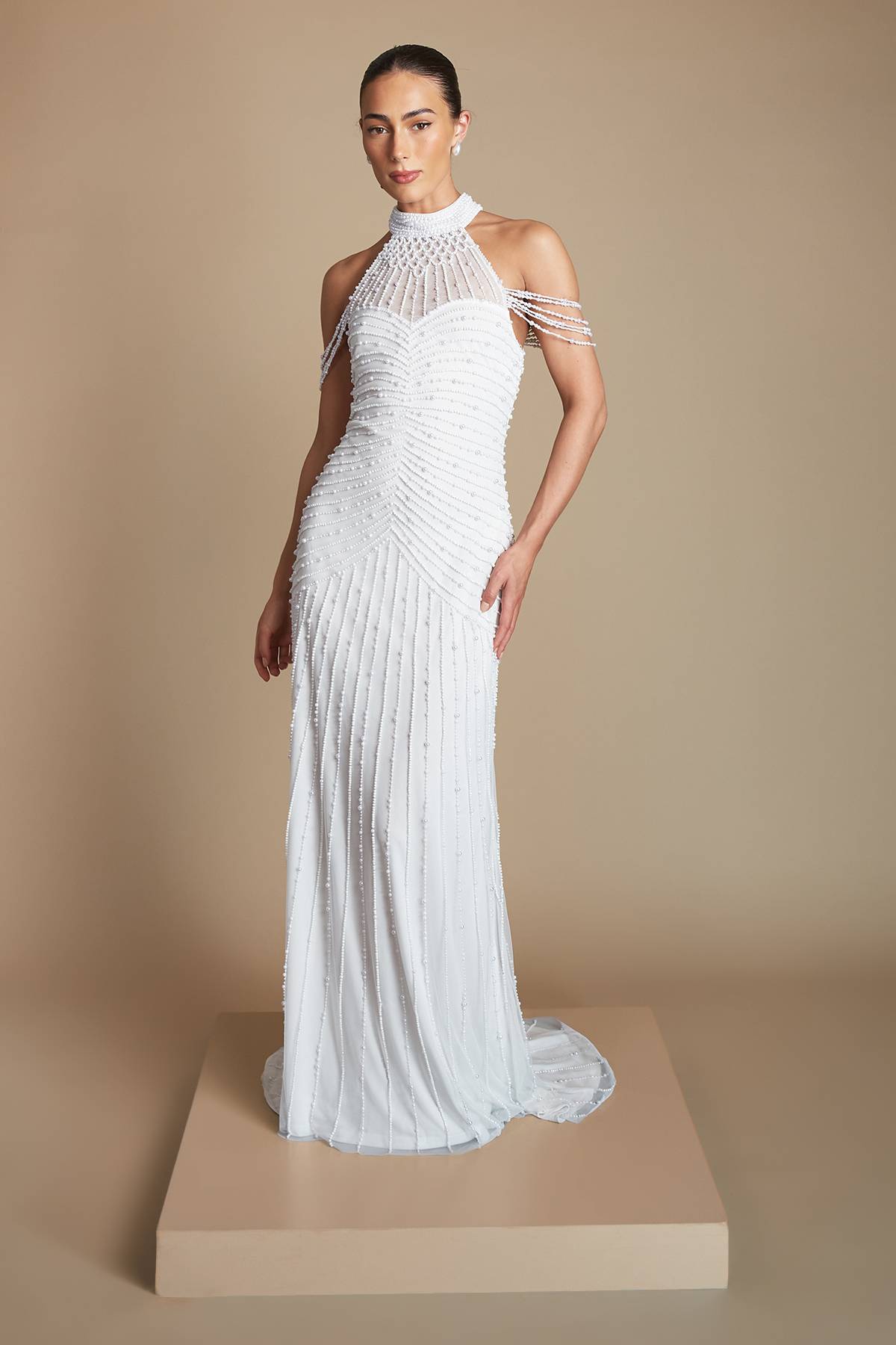 Coast Robe De Mariée À Manches Drapées Ornée De Perles
