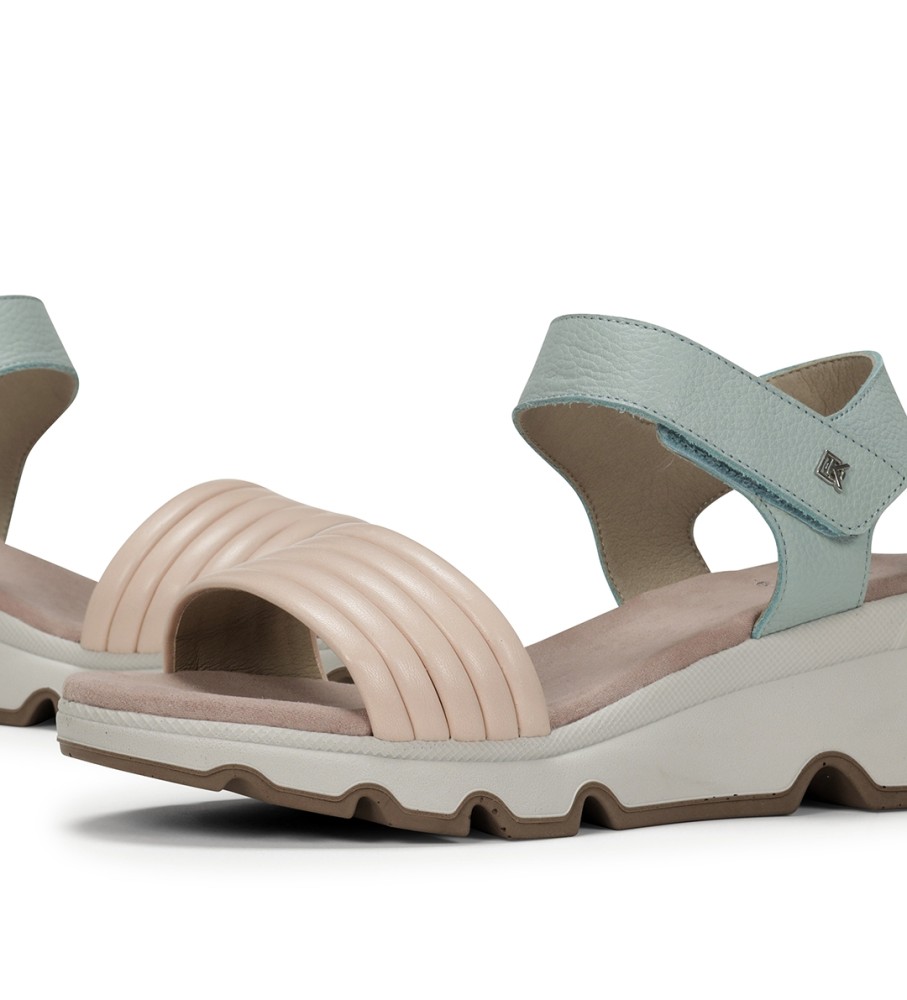 Sandálias Dorking by Fluchos Lais em couro azul - Salto plataforma de 6 cm -