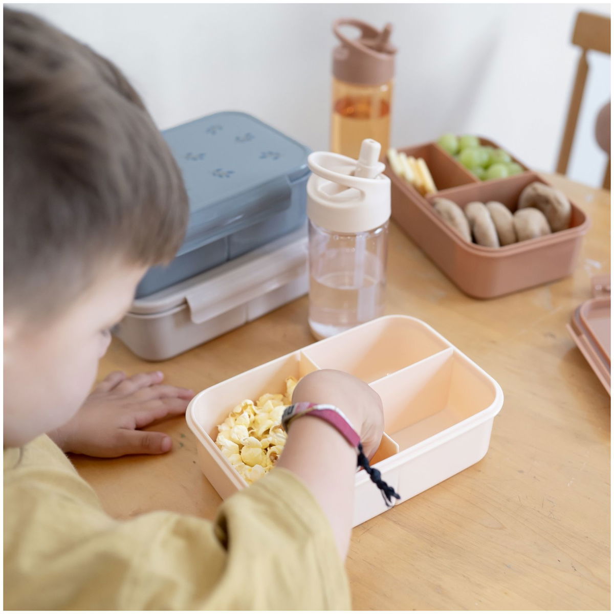 3 Sprouts3 Sprouds Bento Box sand