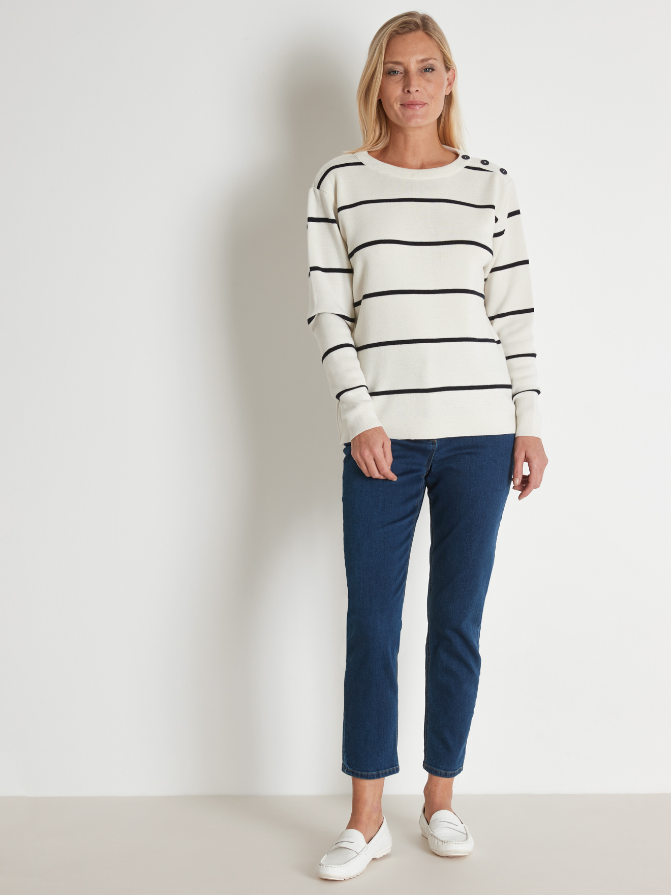 Pull marinière boutonné épaule