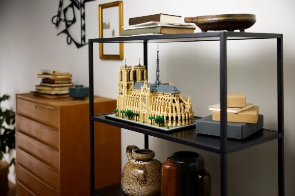 LEGO Architecture 21061 Notre-Dame de Paris