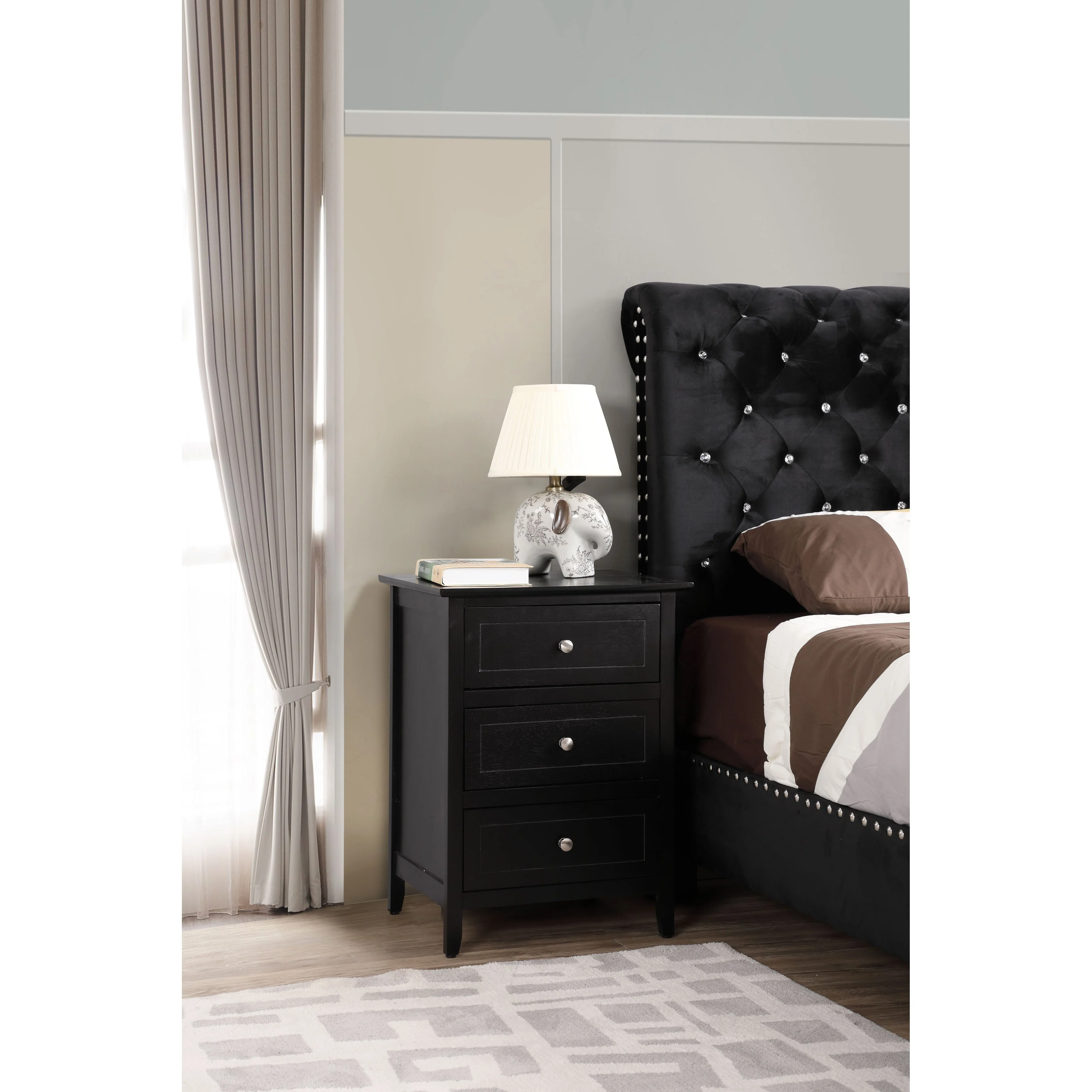 Daniel 3-drawer Transitional Wooden Nightstand