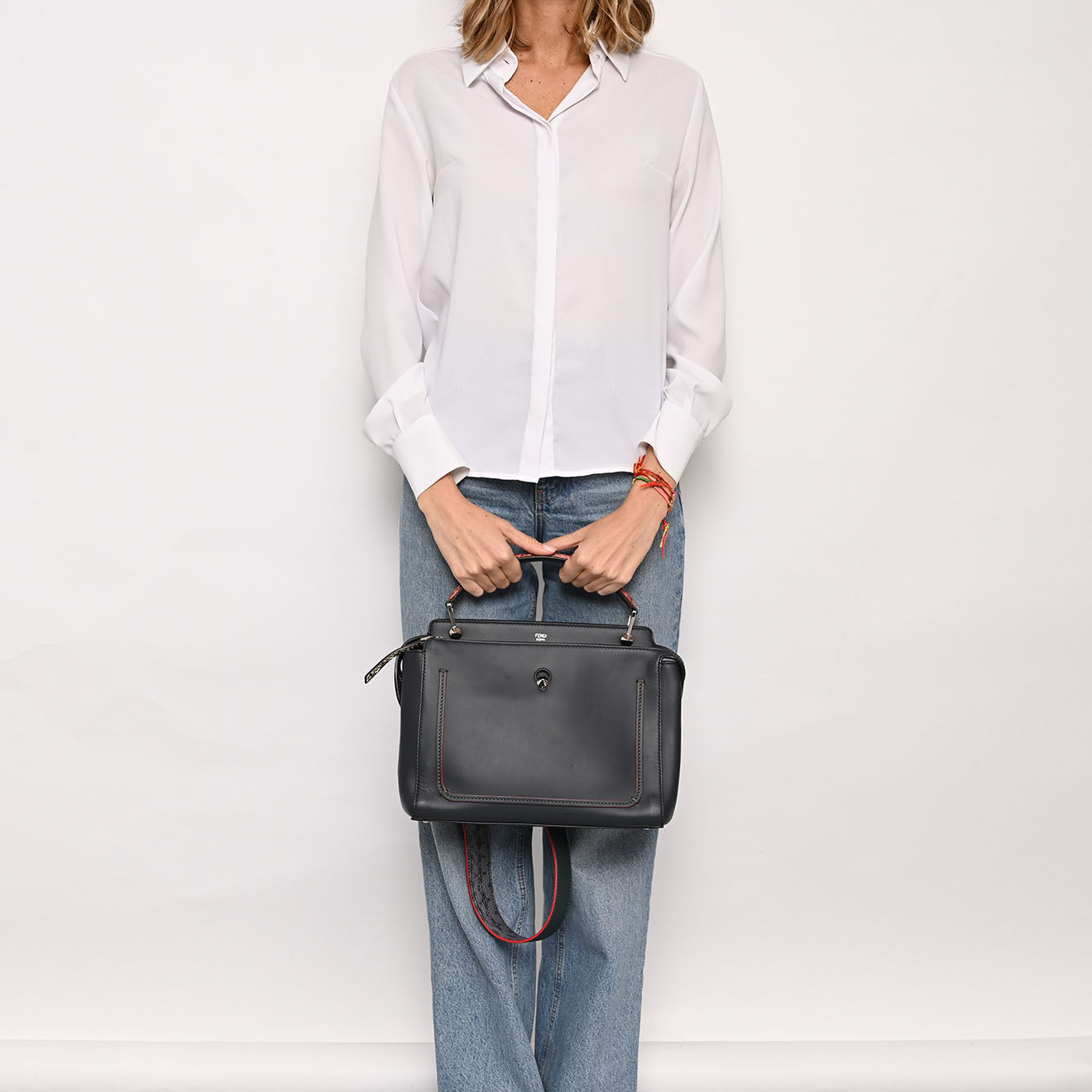 Fendi Sac bandoulière Dot Com Fendi en Cuir Marine Etat: Très bon état - Longueur 32 cm