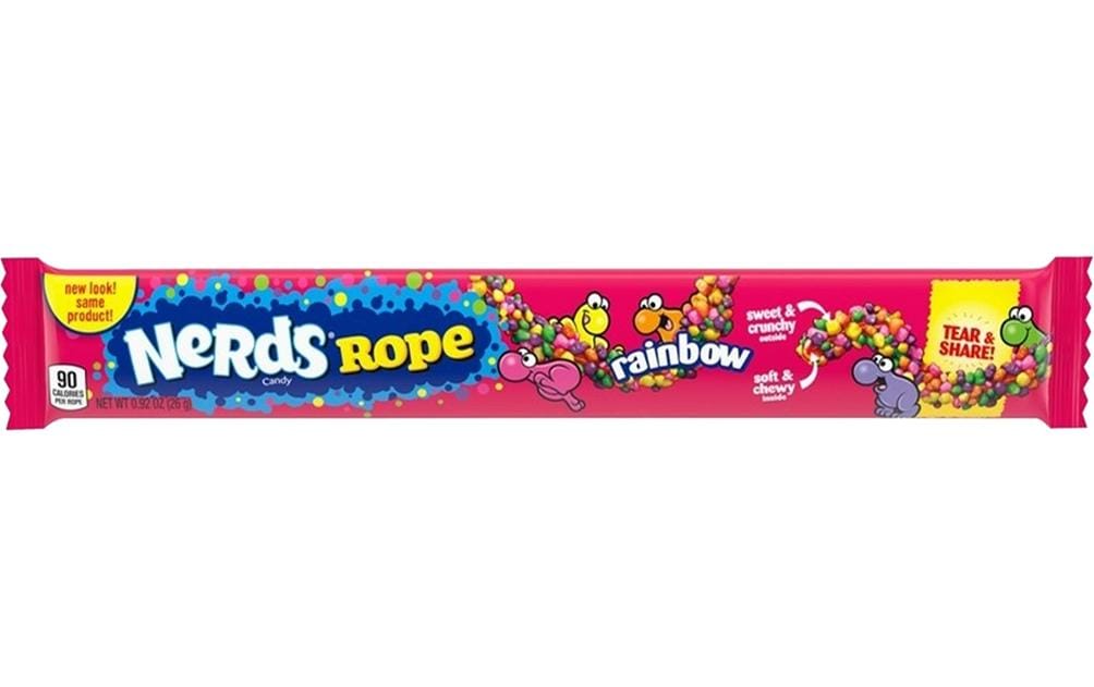Rope Rainbow 3x 26 gFlexible Bonbonstange mit knusprigen Nerd-Dragees dekoriert