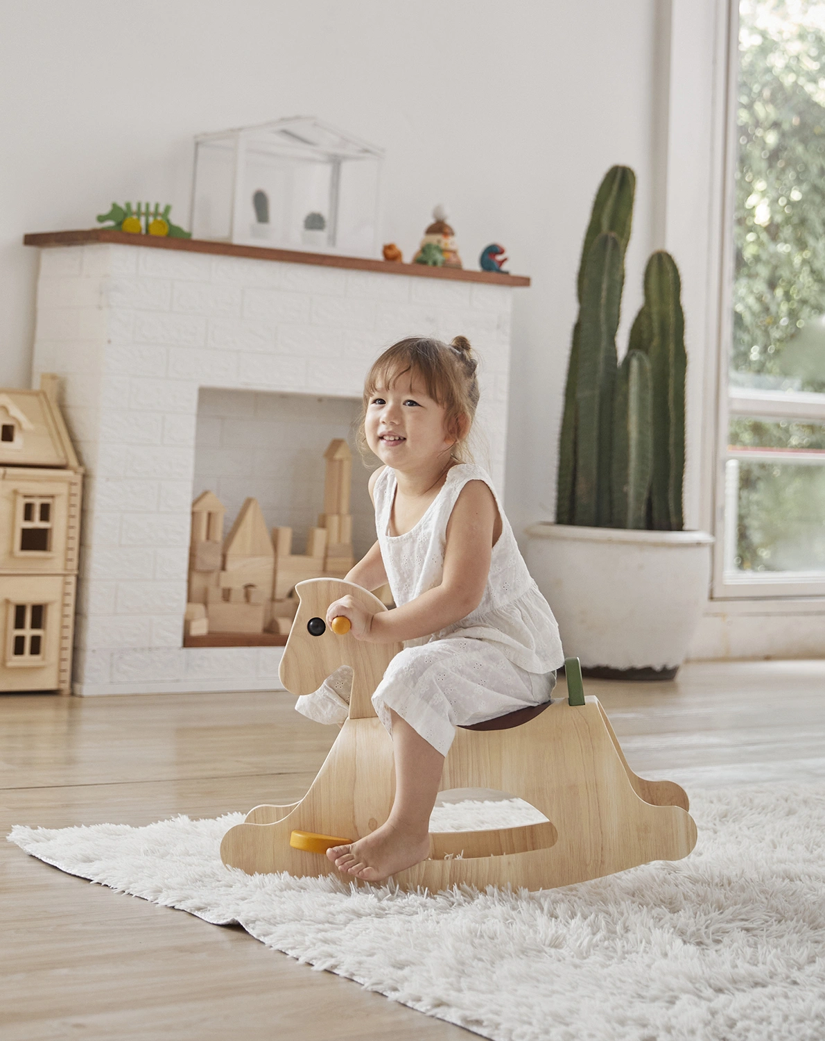 Schaukelpferd MODERN RUSTIC - PALOMINO