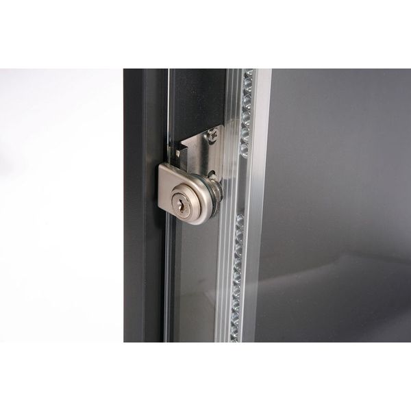 Thon Glass Door 10U Studio