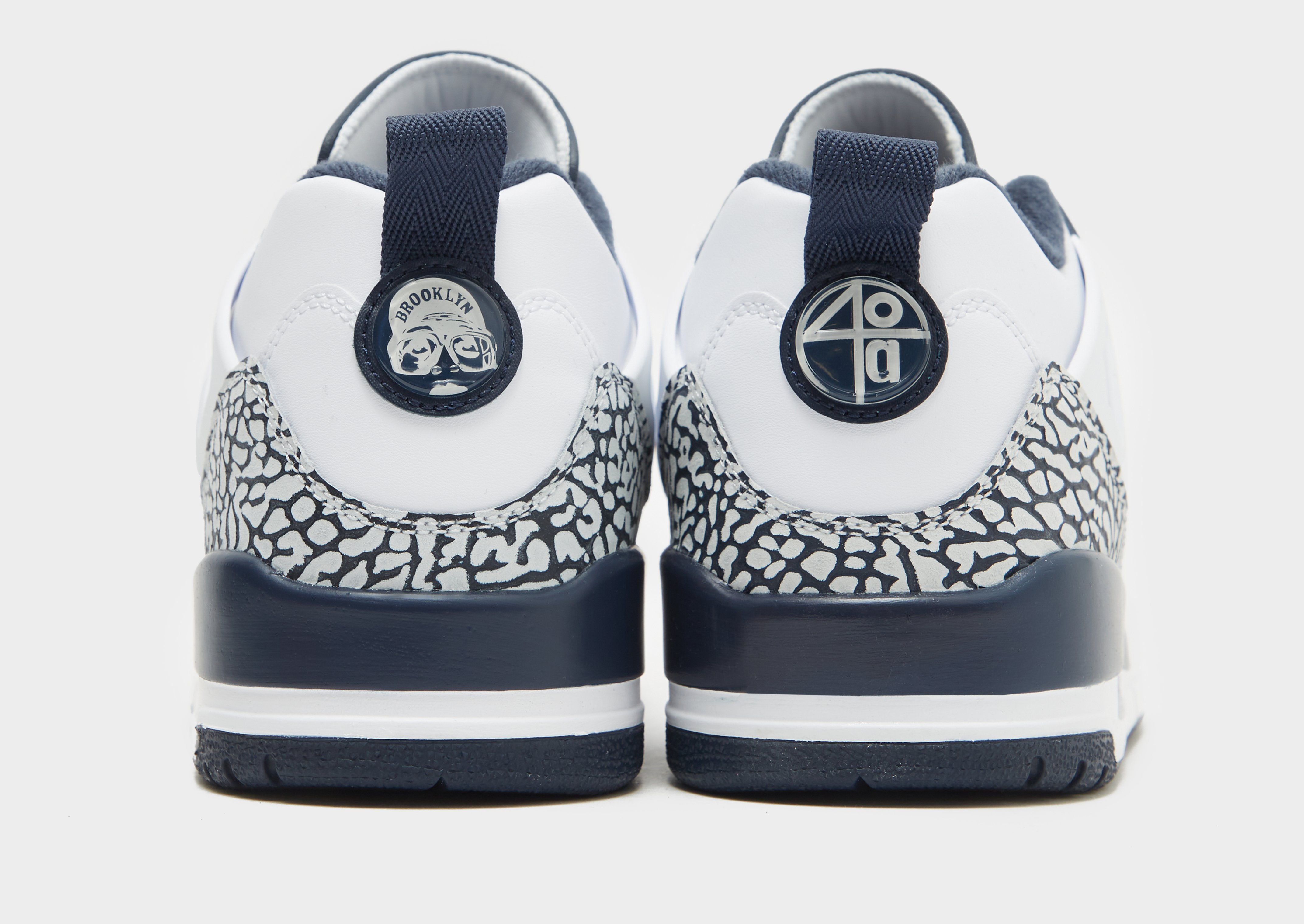 Jordan Spizike Low