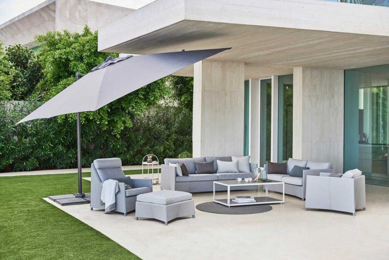 Cane-Line Hyde Luxe Tilt parasol 300x300 light grey