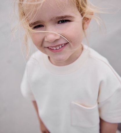 Olsen Kids x Stadt Green T-Shirt - Sweat - Ecru