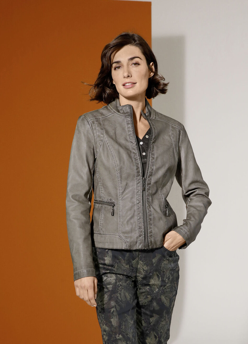 Blazer mit dezenter Nietenzer