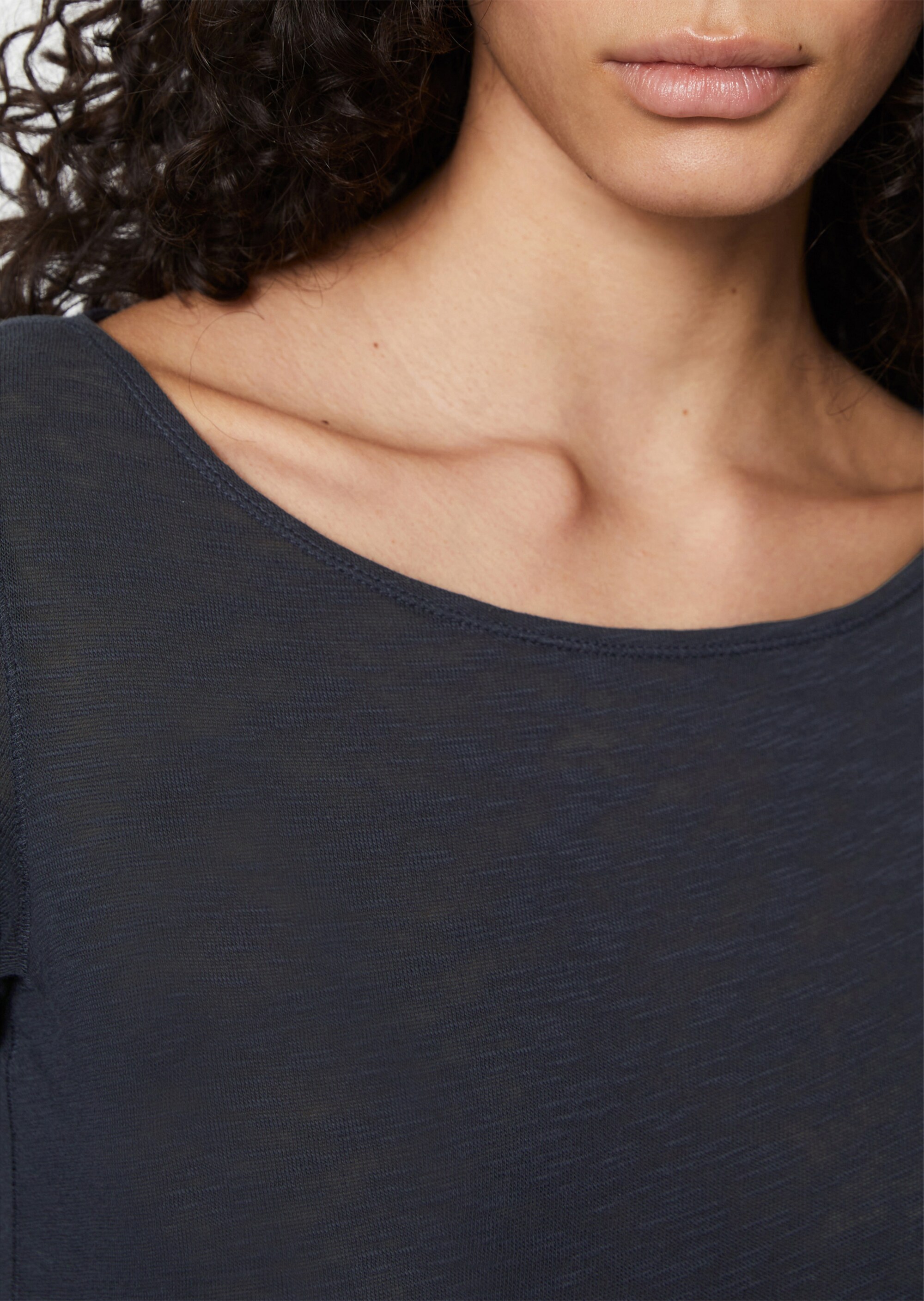 Slub-Jersey-T-Shirt loose mit U-Boot-Ausschnitt
