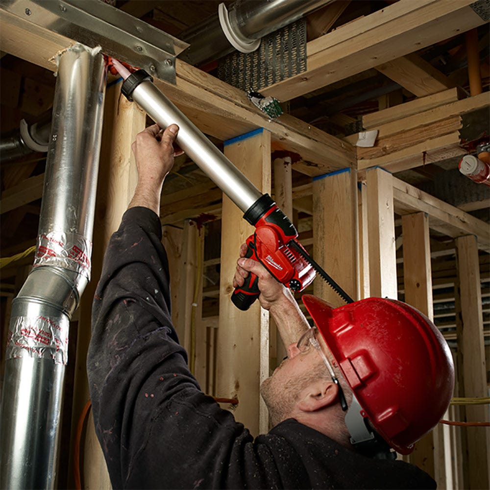 MILWAUKEE 12V 2.0Ah 310mL Caulking Gun Kit M12PCG310-201B