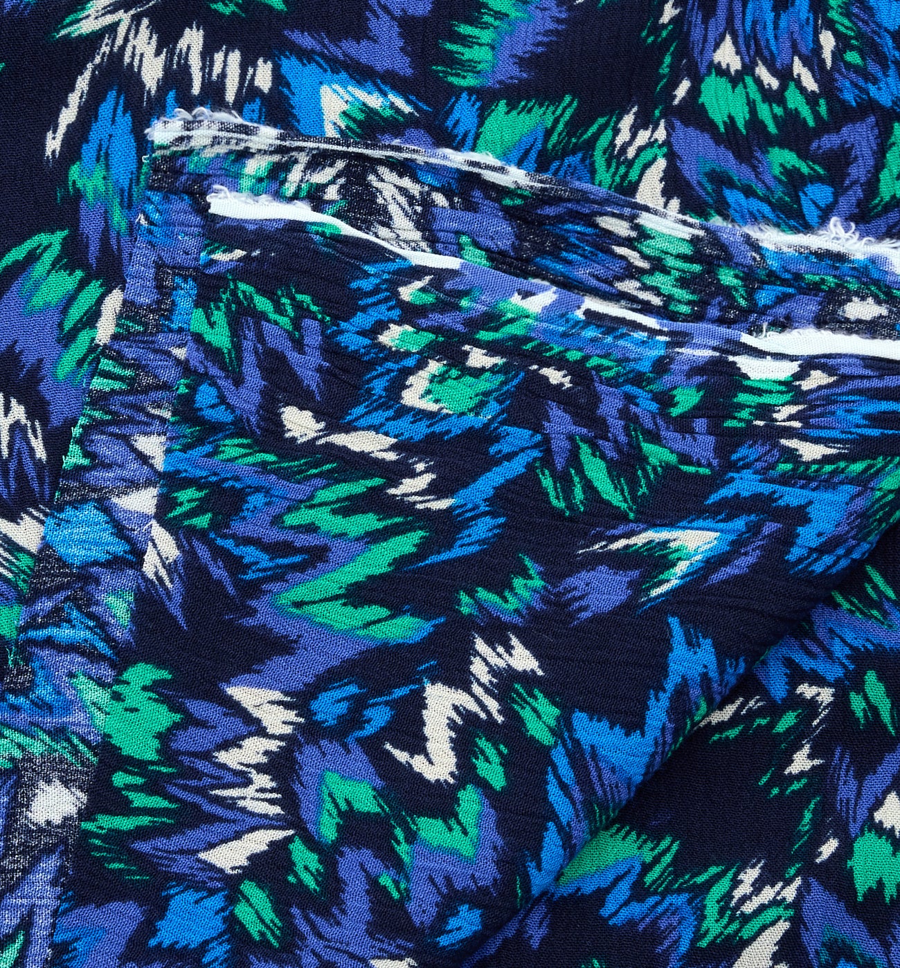 Coupon de 3 m viscose crinkle - Imprimé noir