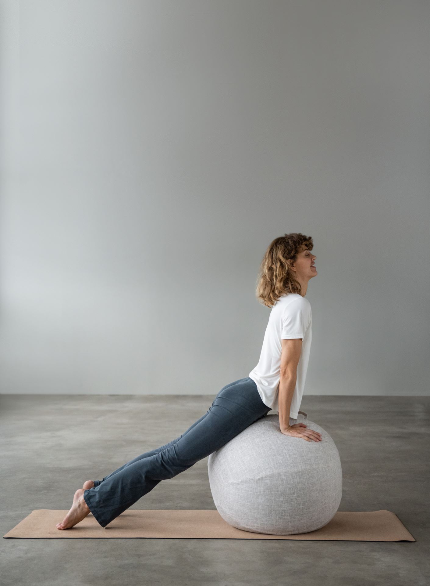 Balanseball beige - 65x65x65 cm