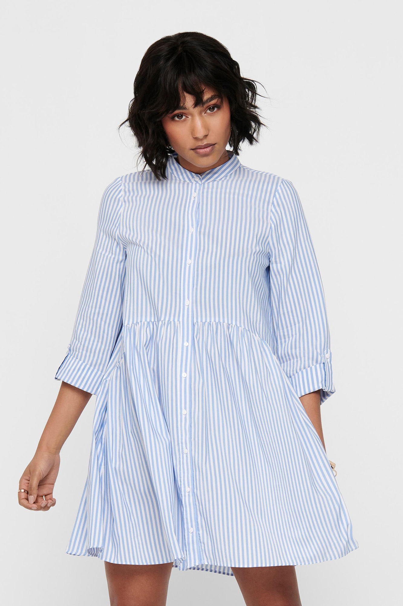 Vestido curto estilo camisa