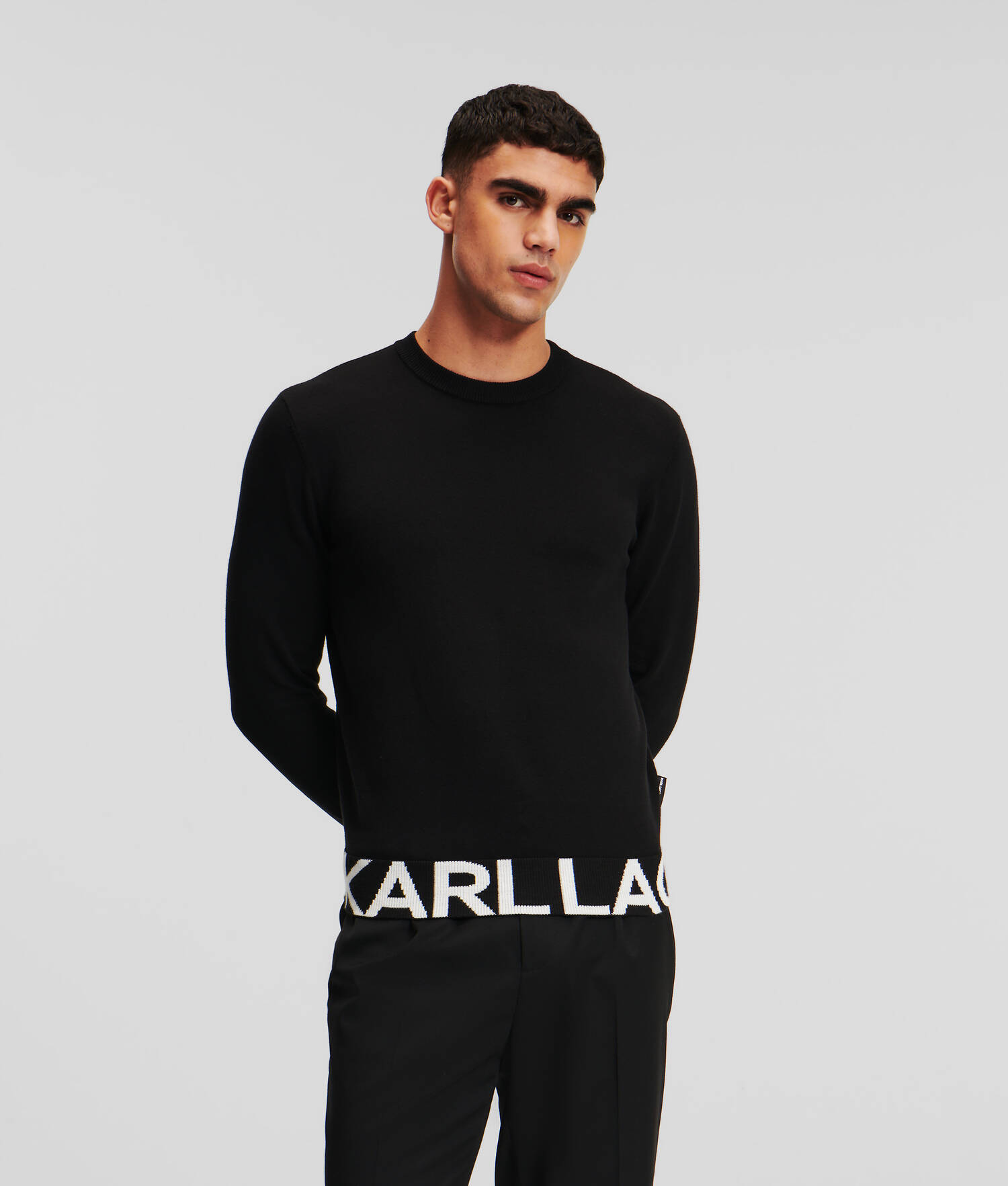 PULL AVEC LOGO KARL