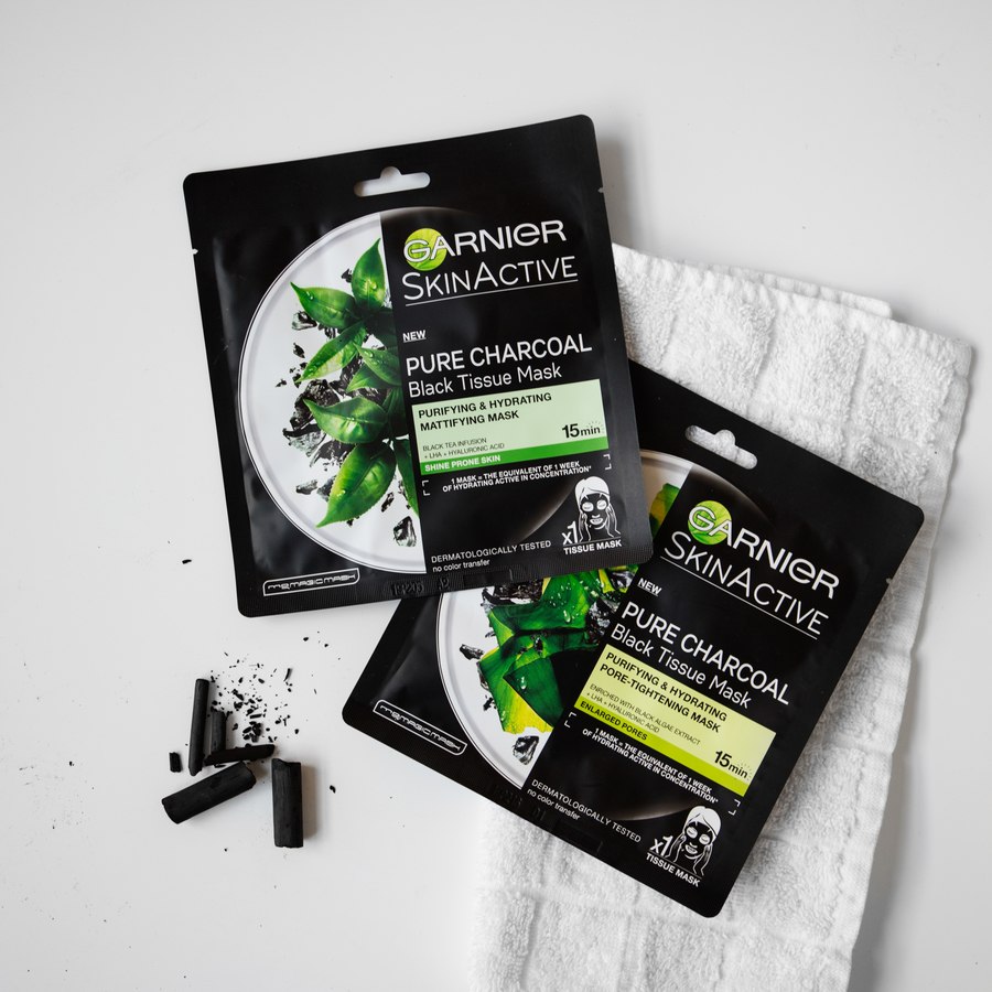 Garnier Tissue Mask Pure Charcaol Black Algae Purifying & Hydrating Pore-Tightning 28g