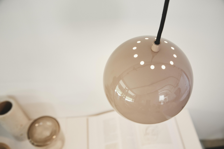 Frandsen Ball hanglamp Ø18 glossy mint