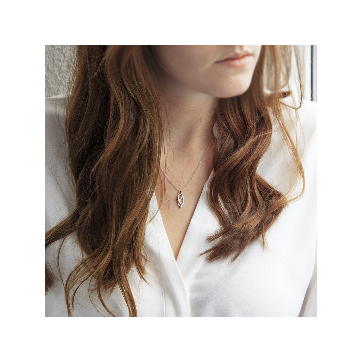Collier or blanc 375 entrelacé diamants 45 cm