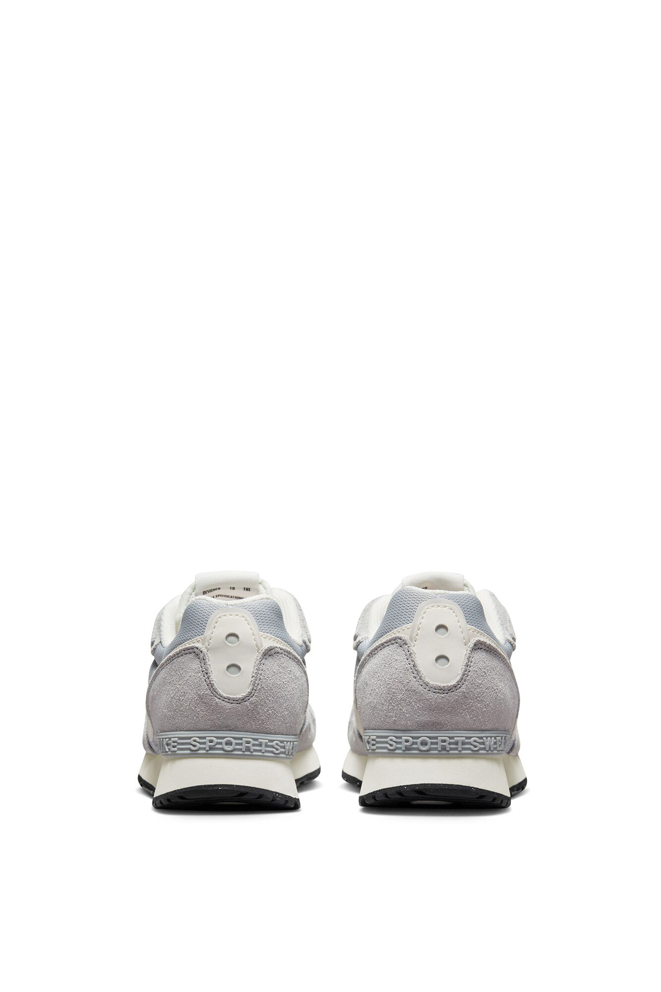 Tênis Nike Venture Runner