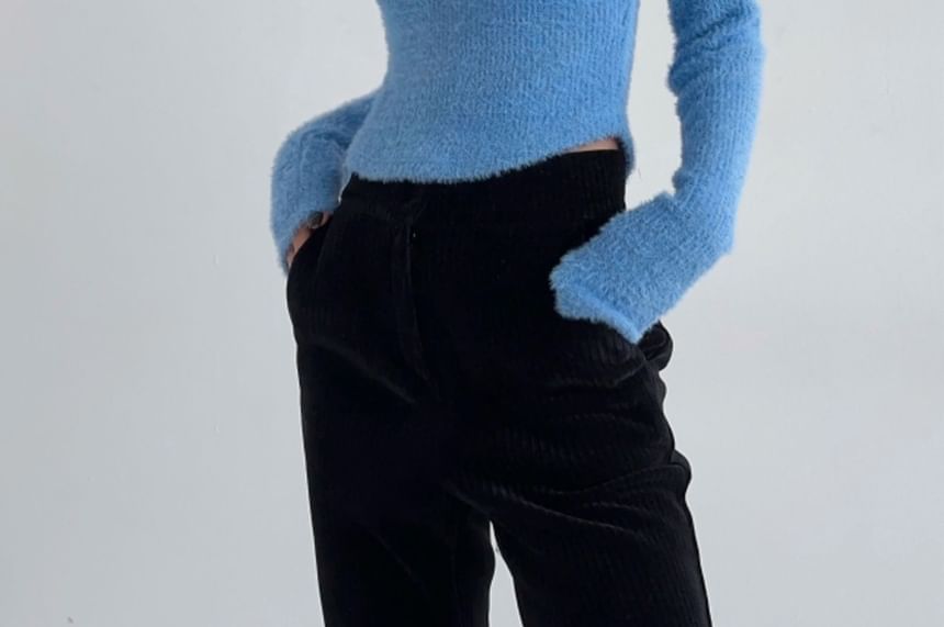 SeoulPop - Slim-fit gebreide top met rechte hals