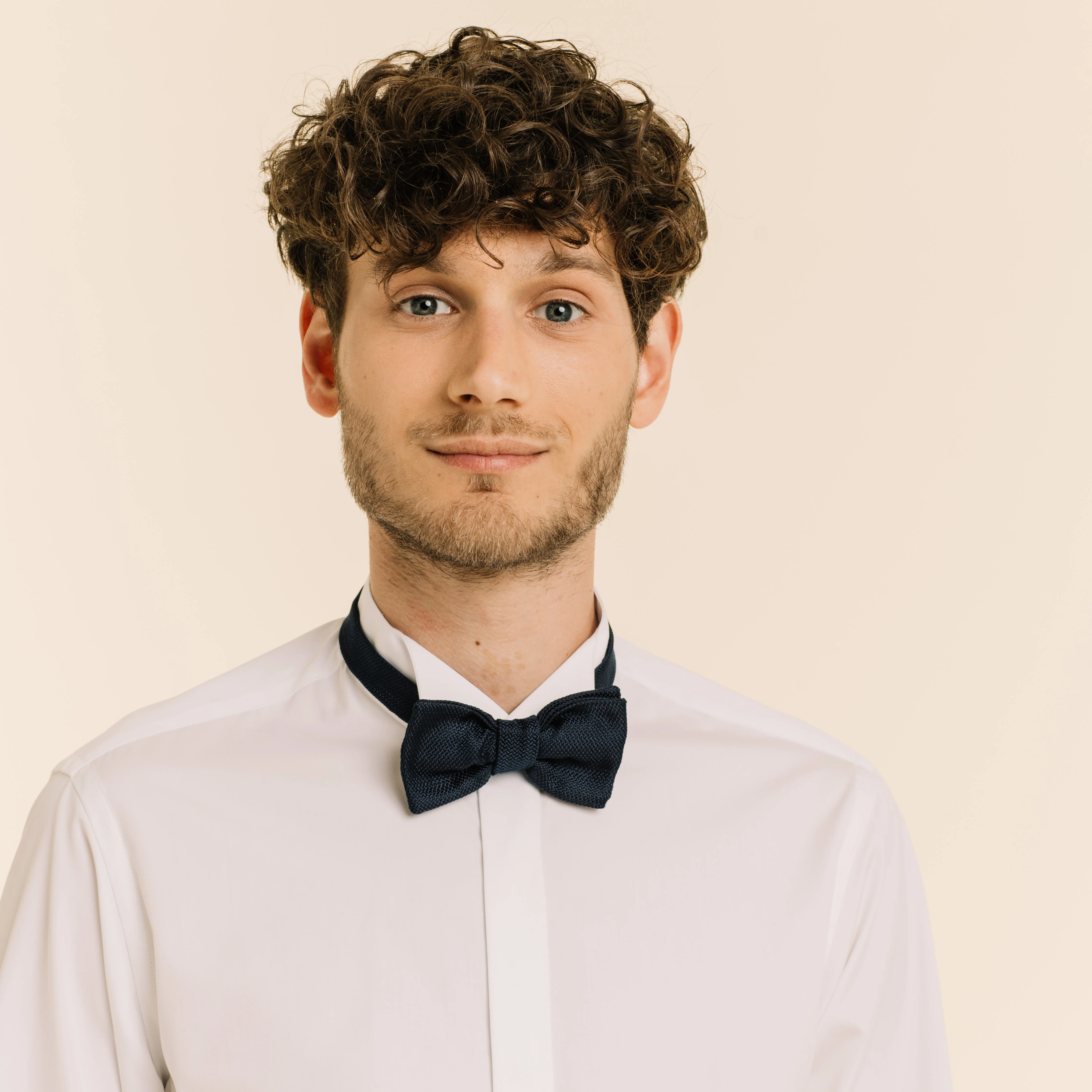 Navy blue silk grenadine bow tie