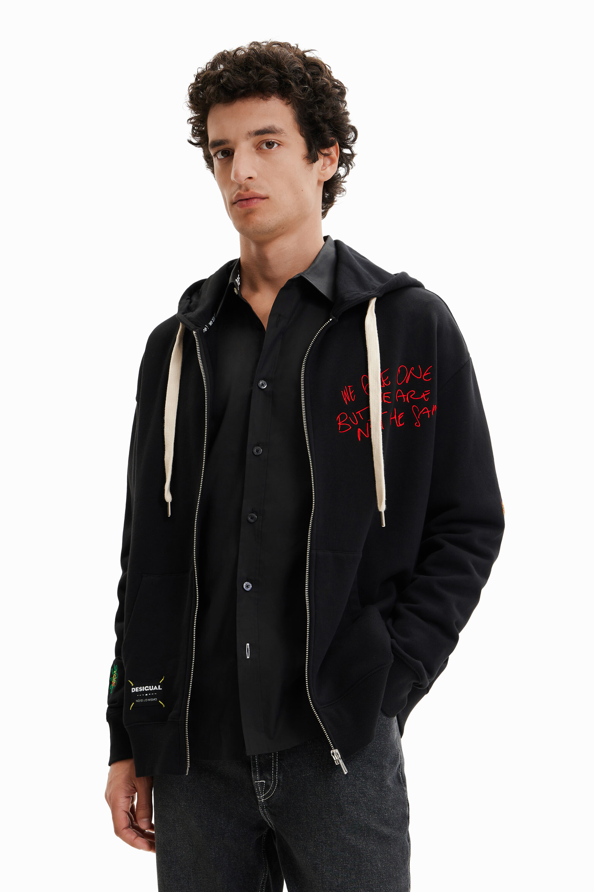 Sweat-shirt capuche broderies