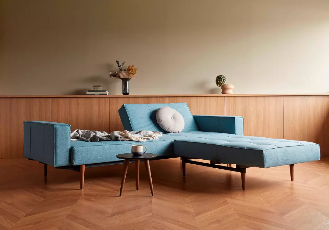 Schlafsofa mit Armlehnen Splitback Styletto dunkel