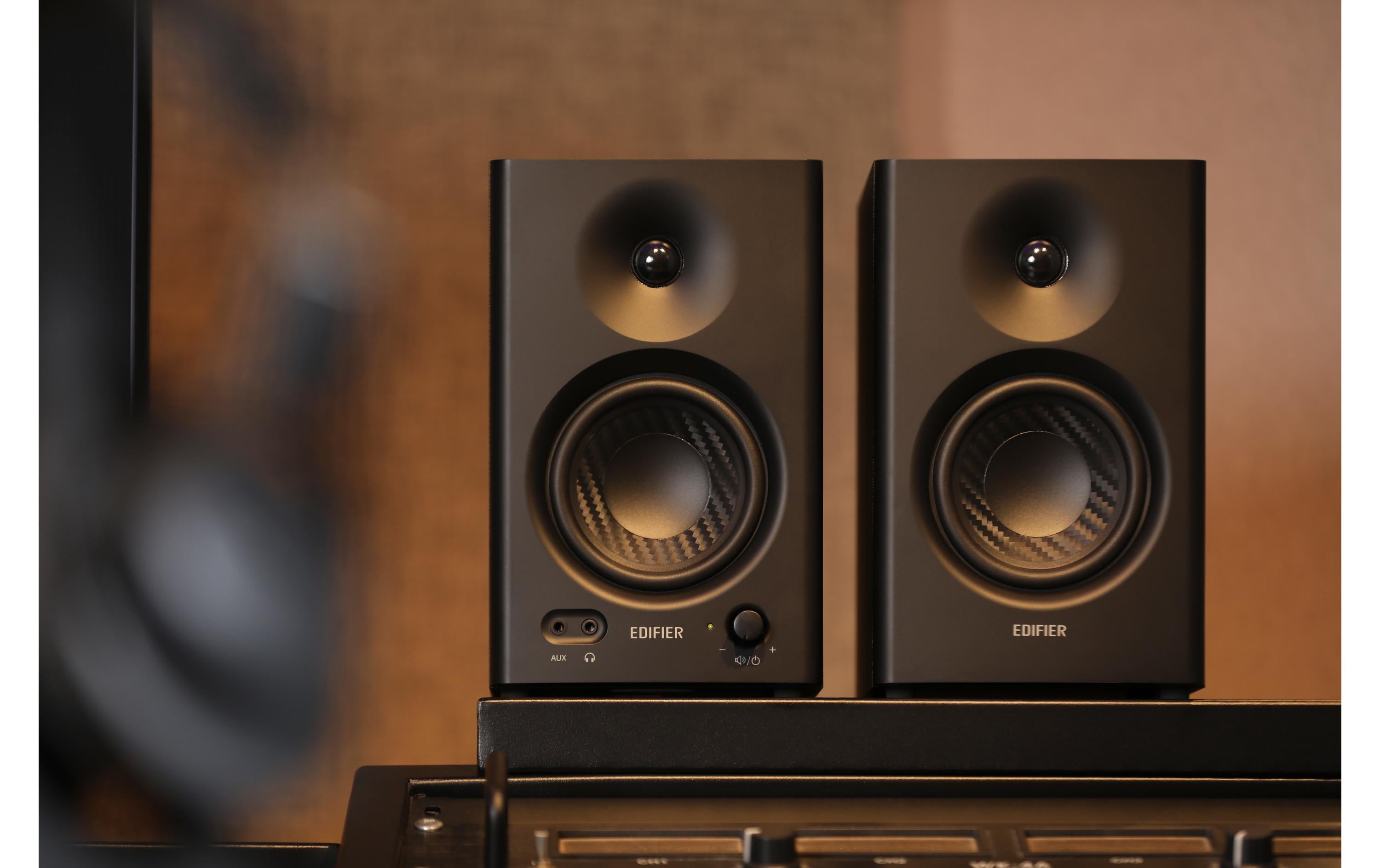 Regallautsprecher Paar MR4 Schwarz<br>Aktivierte Studio-Monitor-Lautsprecher