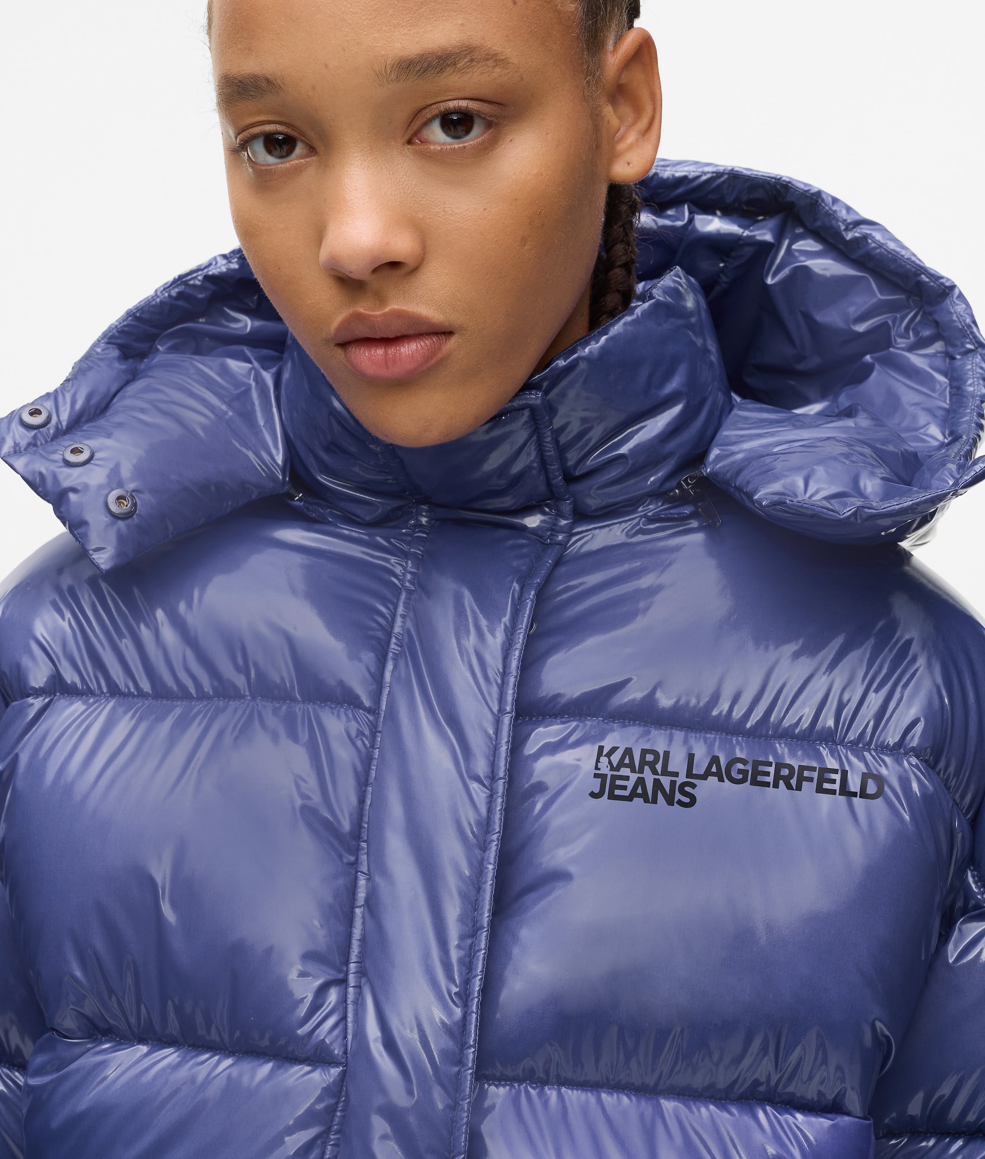 Glanzende boxy donsjas
