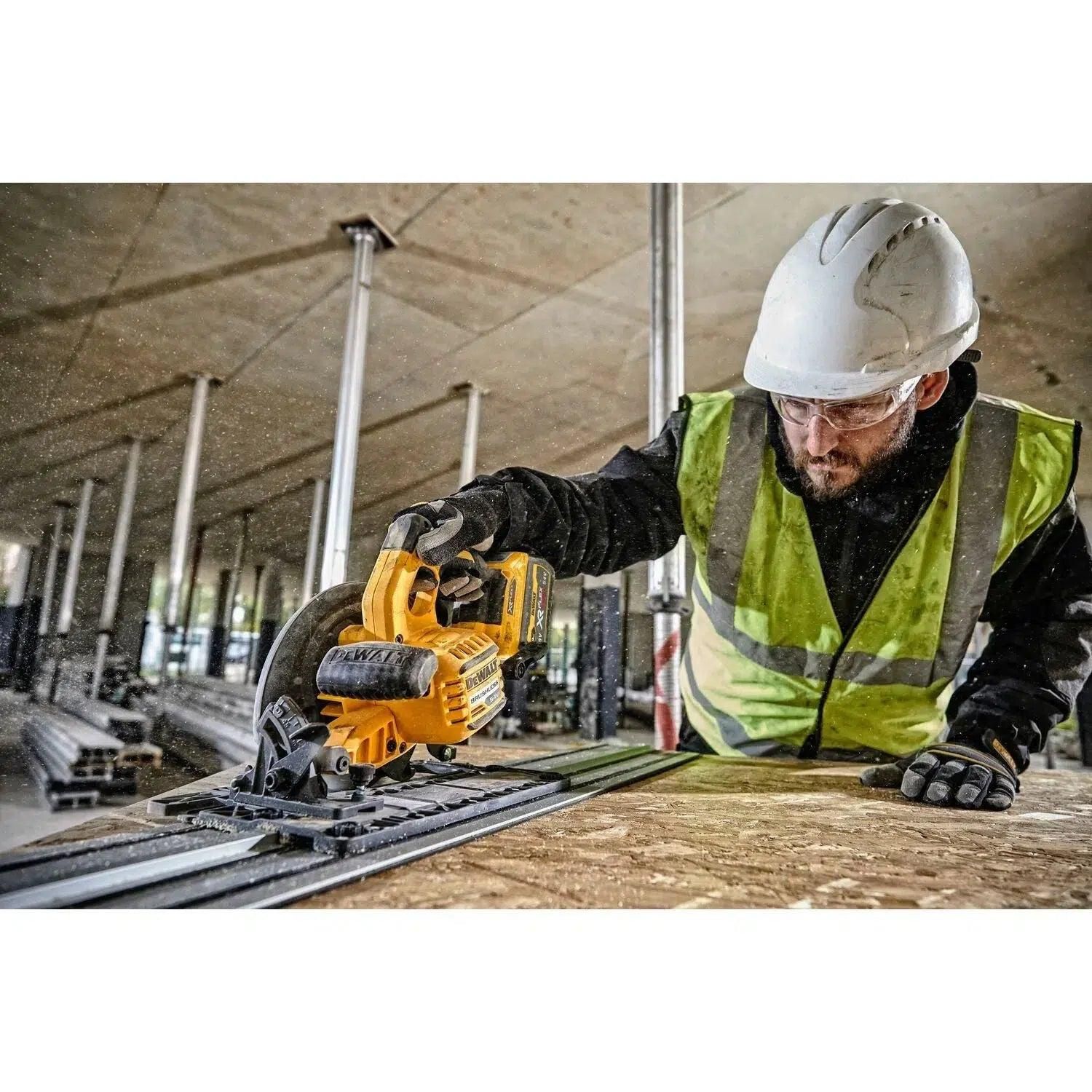 DeWALT DCS579NT Accu Cirkelzaag 190mm 54V XR FlexVolt Basic Body in TSTAK
