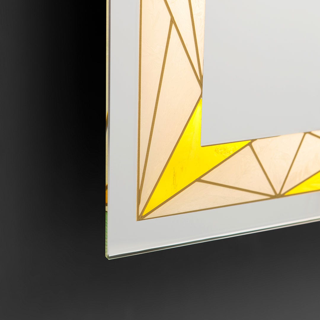 Wandspiegel 60x80 met achtergrondverlichting en gekleurd decor