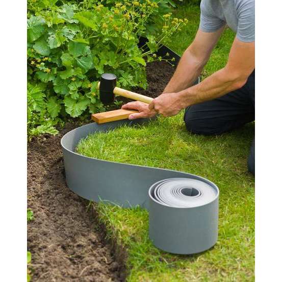 Bordure à dérouler en plastique recyclé noire - L.10 m x H.15 cm