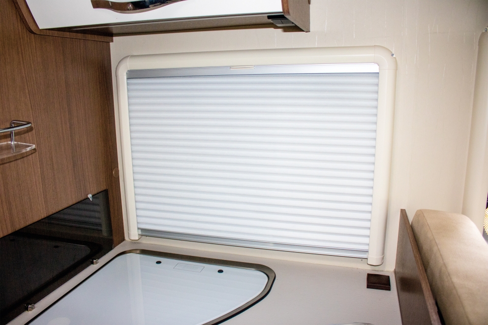 Remis Remiflair IV Kombi Plisseerollo für Alurahmenfenster grau 1342 x 584 mm