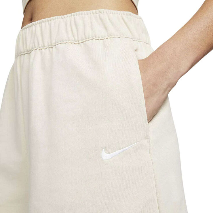 Nike Sportswear Jersey shorts Sanddrift/white